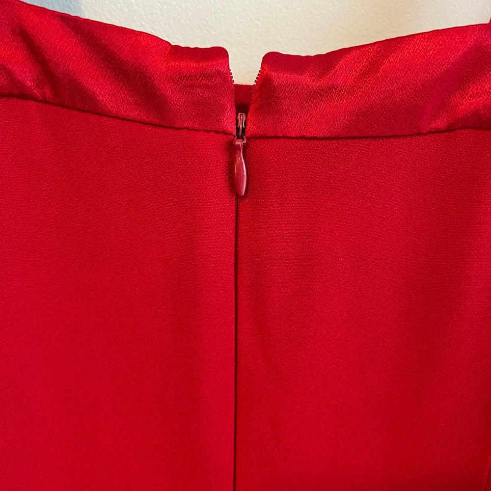 Woman’s Red Dress size 12 small back slit, Rayon - Picture 7 of 13